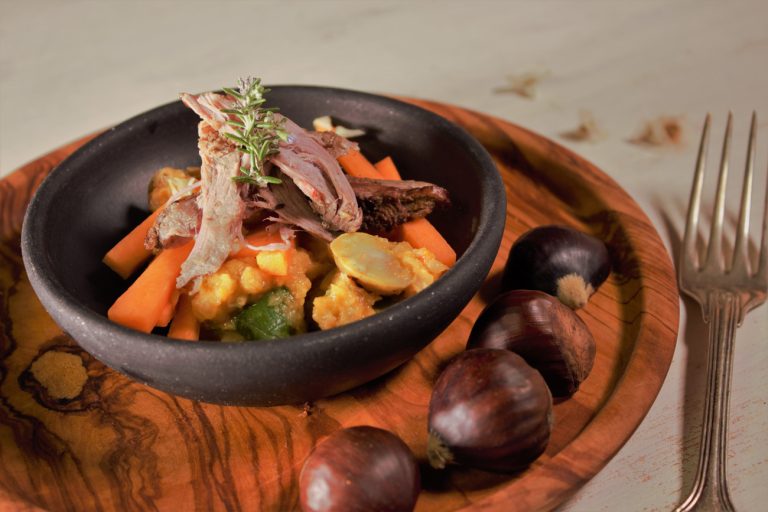 Salada de castanha com lombo de porco 8 pnpas