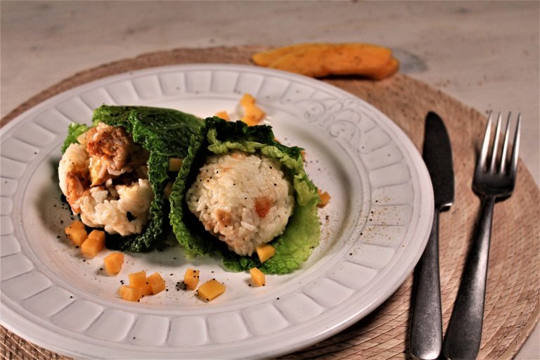Bolinhas de frango com arroz enroladas em couve 4 pnpas